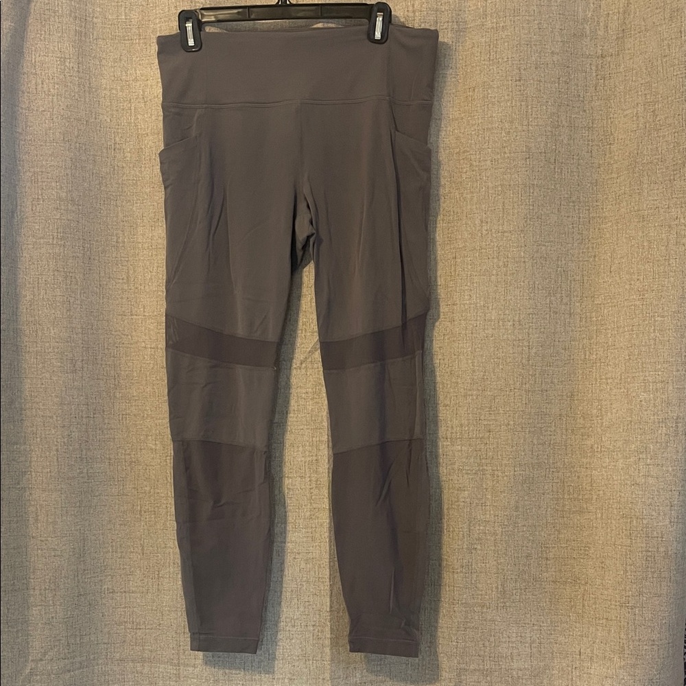 Athleta Gray Leggings with mesh panels and side pockets